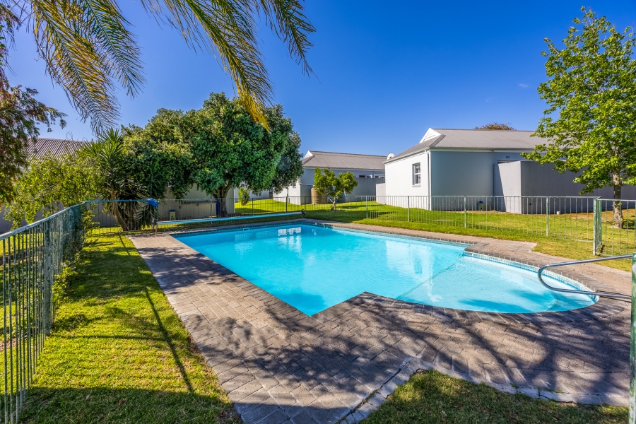 2 Bedroom Property for Sale in Goedemoed Western Cape